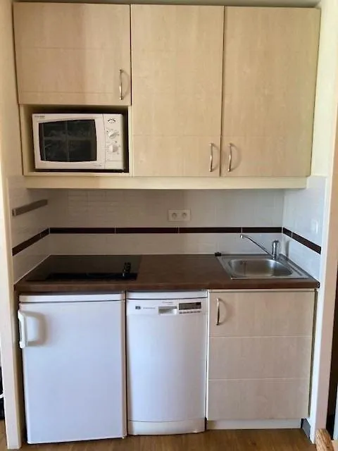 Cap Esterel C9 - Studio Cabine Avec Terrasse Et Parking Privatif Saint-Raphael  Apartment