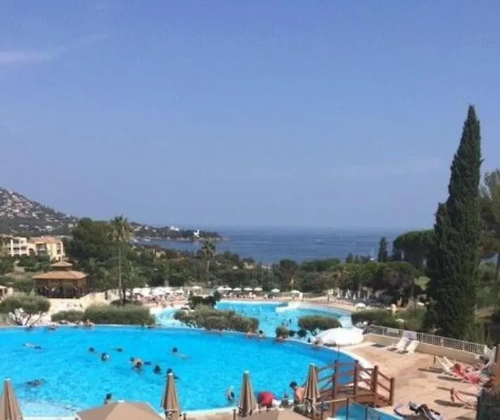 Cap Esterel C9 - Studio Cabine Avec Terrasse Et Parking Privatif Saint-Raphael  France