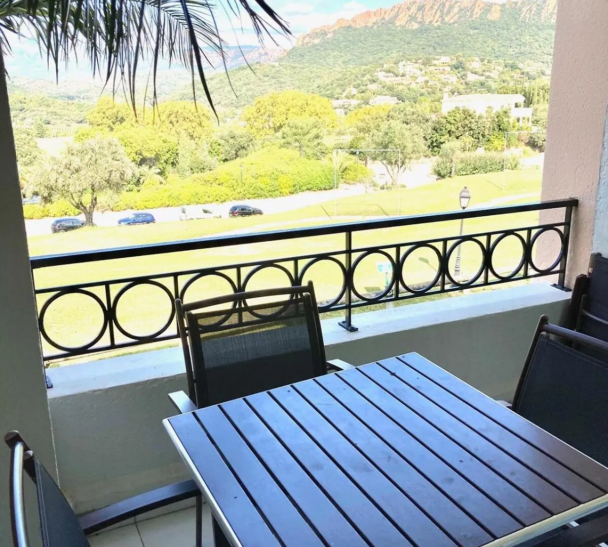 Cap Esterel C9 - Studio Cabine Avec Terrasse Et Parking Privatif Saint-Raphael