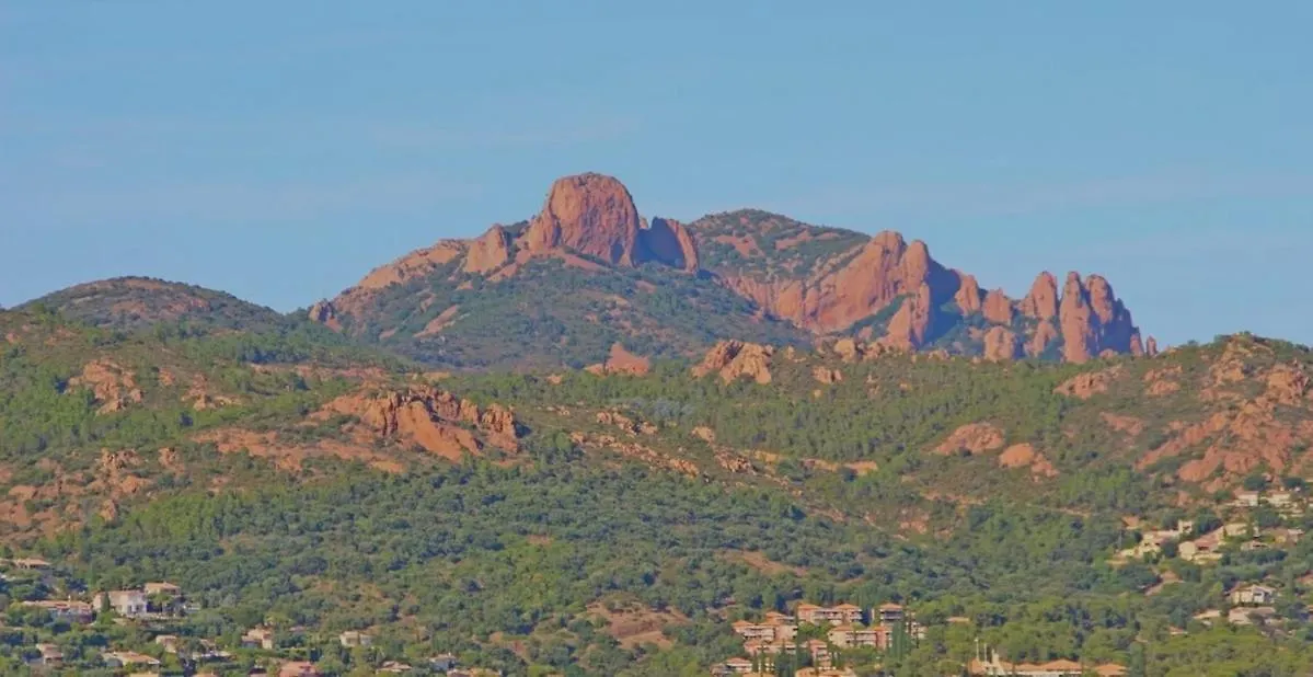 Apartment Cap Esterel C9 - Studio Cabine Avec Terrasse Et Parking Privatif Saint-Raphael